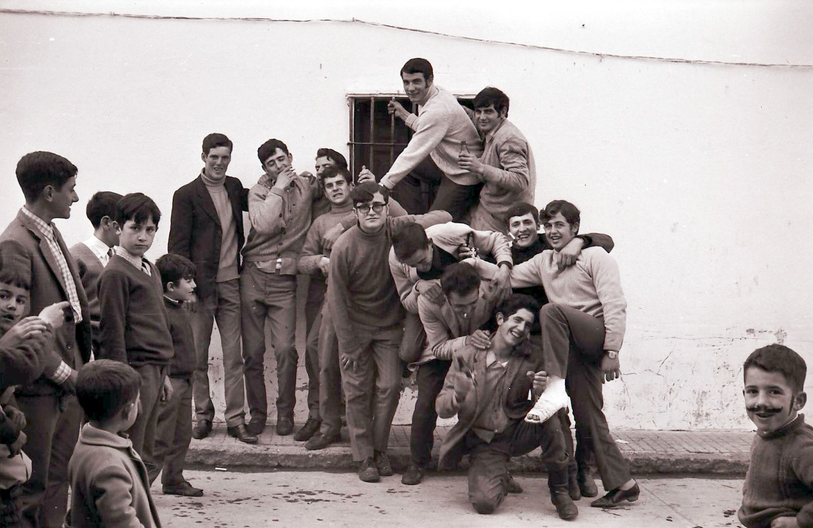 Demo foto eMotion: amigos pueblo (antes) Demo foto eMotion: amigos pueblo (antes)