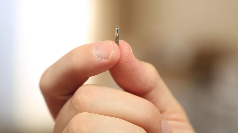 Tu testamento va contigo en forma de microchip implantado