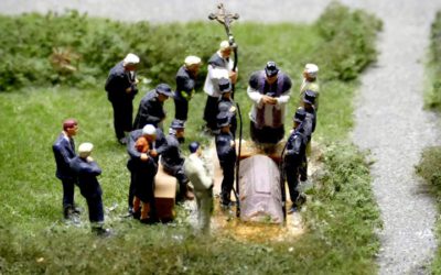 Figuritas en un funeral